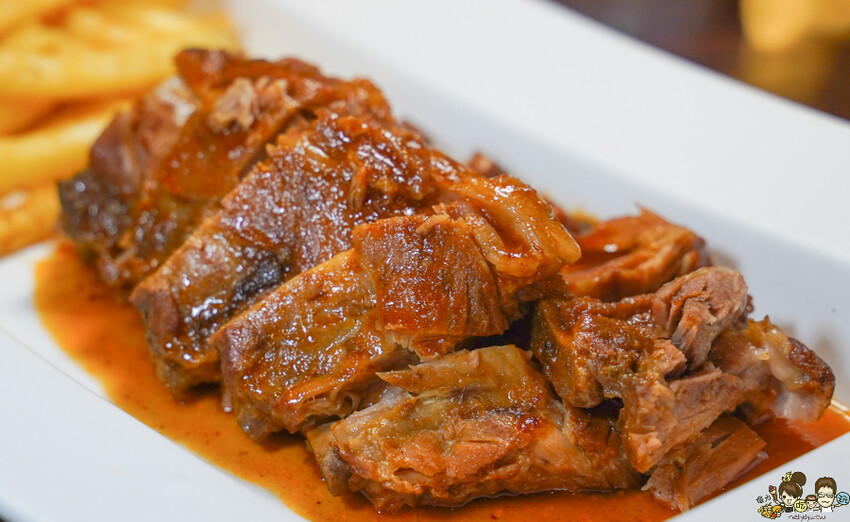 鄧師傅功夫菜高雄在地深耕40年、傳承功夫菜佳餚，把大廚功夫佳餚帶回家過好年、團圓圍爐輕鬆開飯 - 跟著尼力吃喝玩樂＆親子生活