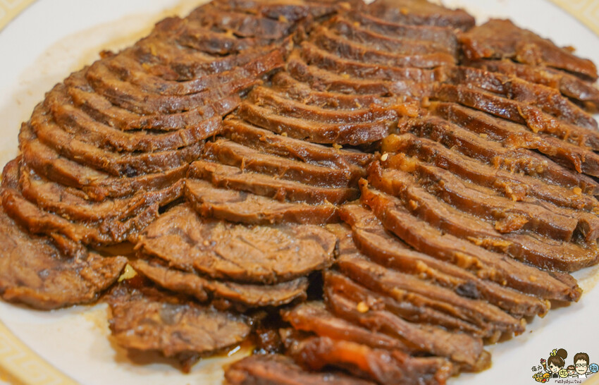 鄧師傅功夫菜高雄在地深耕40年、傳承功夫菜佳餚，把大廚功夫佳餚帶回家過好年、團圓圍爐輕鬆開飯 - 跟著尼力吃喝玩樂＆親子生活