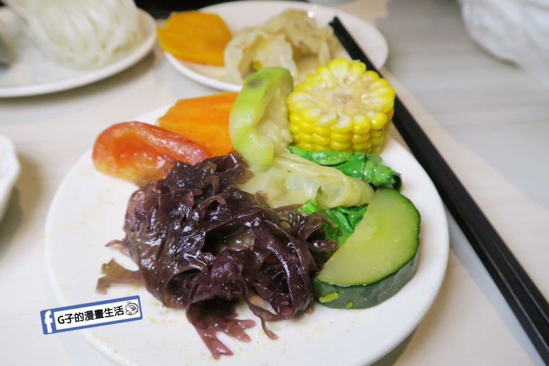 新莊火鍋推薦 覺醒.幸福鍋物 冰澡蔬菜