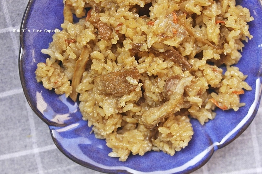 [宅配調理飯]喜生食品-快速料理包，五目雜錦+野菇豚肉+麻油香筍野菇即食炊飯~