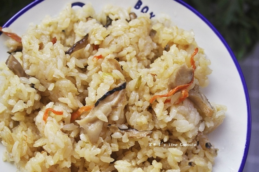 [宅配調理飯]喜生食品-快速料理包，五目雜錦+野菇豚肉+麻油香筍野菇即食炊飯~