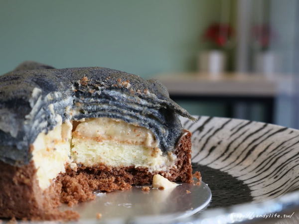 異柒手作甜點咖啡 Strange seven handmade dessert：台中美食│異柒手作甜點咖啡〃以中文數字命名的創意甜點，還有客製化彌月禮、喜餅等～