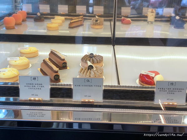 異柒手作甜點咖啡 Strange seven handmade dessert：台中美食│異柒手作甜點咖啡〃以中文數字命名的創意甜點，還有客製化彌月禮、喜餅等～