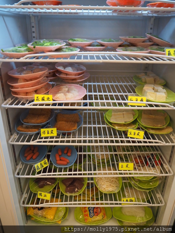 大安石頭火鍋(大安店):【台北】大安自助石頭沙茶火鍋/忠孝復興站/以盤計價/台式懷舊火鍋