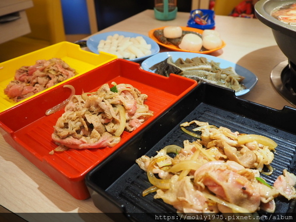 大安石頭火鍋(大安店):【台北】大安自助石頭沙茶火鍋/忠孝復興站/以盤計價/台式懷舊火鍋