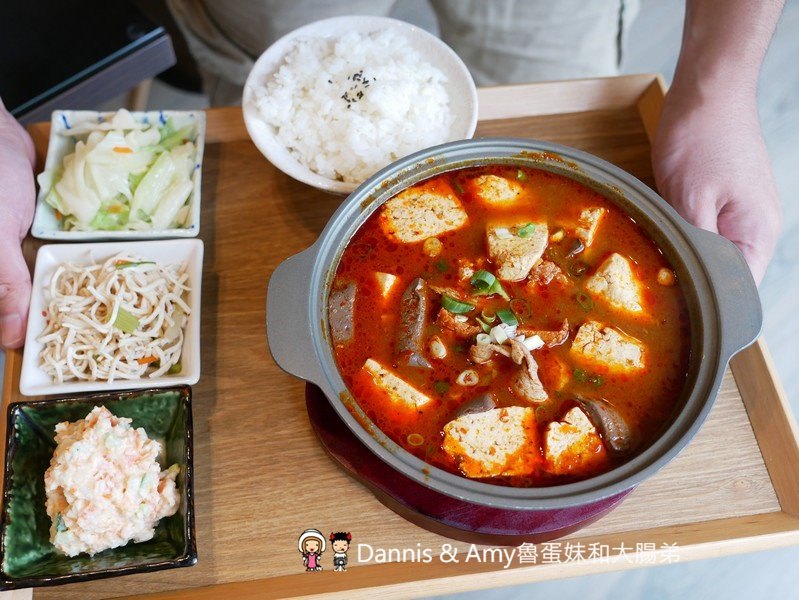 《竹北特色家常料理》光聆廚房221號館。裝潢溫馨餐點現點現做。中式料理合菜菜色平價實惠 ︱ 影片 《竹北特色家常料理》光聆廚房221號館。裝潢溫馨餐點現點現做。中式料理合菜菜色平價實惠 ︱ 影片