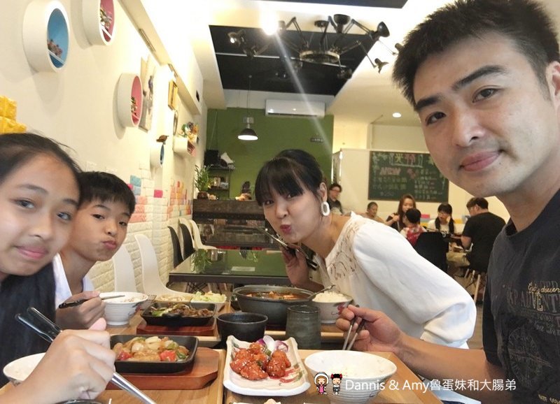 《竹北特色家常料理》光聆廚房221號館。裝潢溫馨餐點現點現做。中式料理合菜菜色平價實惠 ︱ 影片 《竹北特色家常料理》光聆廚房221號館。裝潢溫馨餐點現點現做。中式料理合菜菜色平價實惠 ︱ 影片