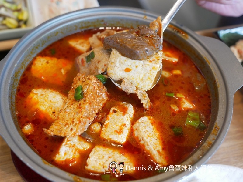 《竹北特色家常料理》光聆廚房221號館。裝潢溫馨餐點現點現做。中式料理合菜菜色平價實惠 ︱ 影片 《竹北特色家常料理》光聆廚房221號館。裝潢溫馨餐點現點現做。中式料理合菜菜色平價實惠 ︱ 影片