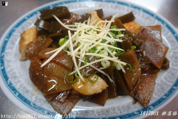 【嘉義。中埔】頂六紅燒鴨肉麵店。紅燒鴨肉麵。紅燒鴨肉飯。飄香嘉義中埔