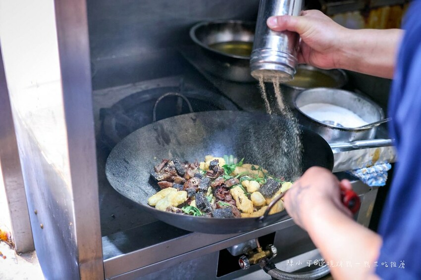 桃園市八德區【桃園八德美食】邊境烤鴨，桃園一鴨三吃推薦美食名單