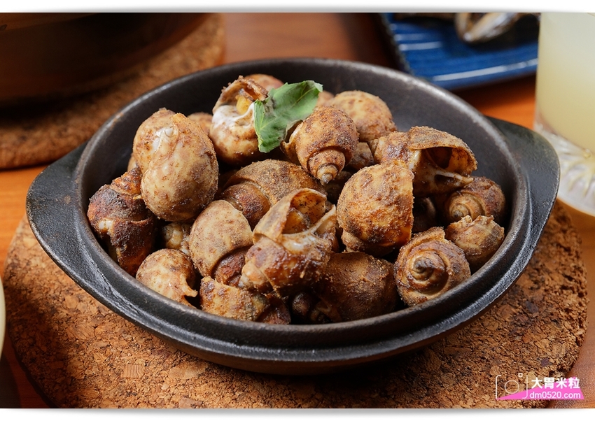 台北東區串燒屋推薦,大村武串燒居酒屋大安店,日本酒梅酒專賣！週日至週四499梅酒暢飲,創意串燒炒物/冬日必吃土手牡蠣鍋,台北大安區串燒推薦, - 大胃米粒 DAVID & MILLY