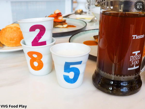 VVG Food Play好樣食藝： 台中歌劇院好樣VVG花現聖誕，宛如嘉年華盛宴，逛市集、挑聖誕禮物、吃聖誕大餐，都在好樣聖誕活動～