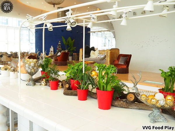 VVG Food Play好樣食藝： 台中歌劇院好樣VVG花現聖誕，宛如嘉年華盛宴，逛市集、挑聖誕禮物、吃聖誕大餐，都在好樣聖誕活動～