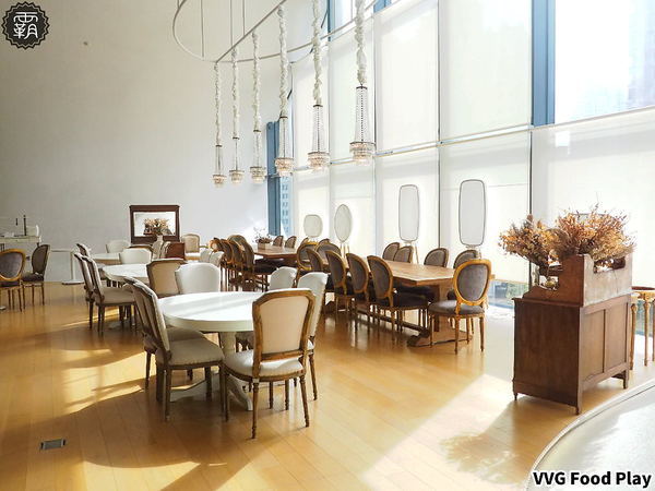 VVG Food Play好樣食藝： 台中歌劇院好樣VVG花現聖誕，宛如嘉年華盛宴，逛市集、挑聖誕禮物、吃聖誕大餐，都在好樣聖誕活動～