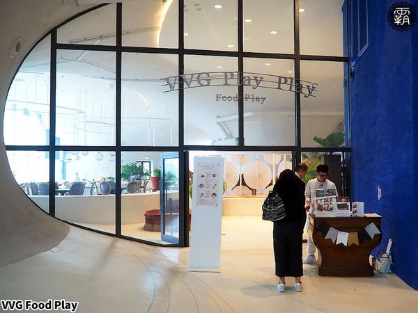 VVG Food Play好樣食藝： 台中歌劇院好樣VVG花現聖誕，宛如嘉年華盛宴，逛市集、挑聖誕禮物、吃聖誕大餐，都在好樣聖誕活動～