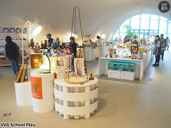 VVG Food Play好樣食藝： 台中歌劇院好樣VVG花現聖誕，宛如嘉年華盛宴，逛市集、挑聖誕禮物、吃聖誕大餐，都在好樣聖誕活動～