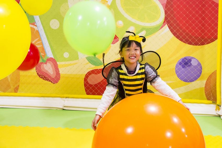 【親子樂園】遊戲愛樂園ATT大直店水果公園～ATT 4 Recharge室內親子樂園，超厲害仿真超市、日本料理店、放電大球池