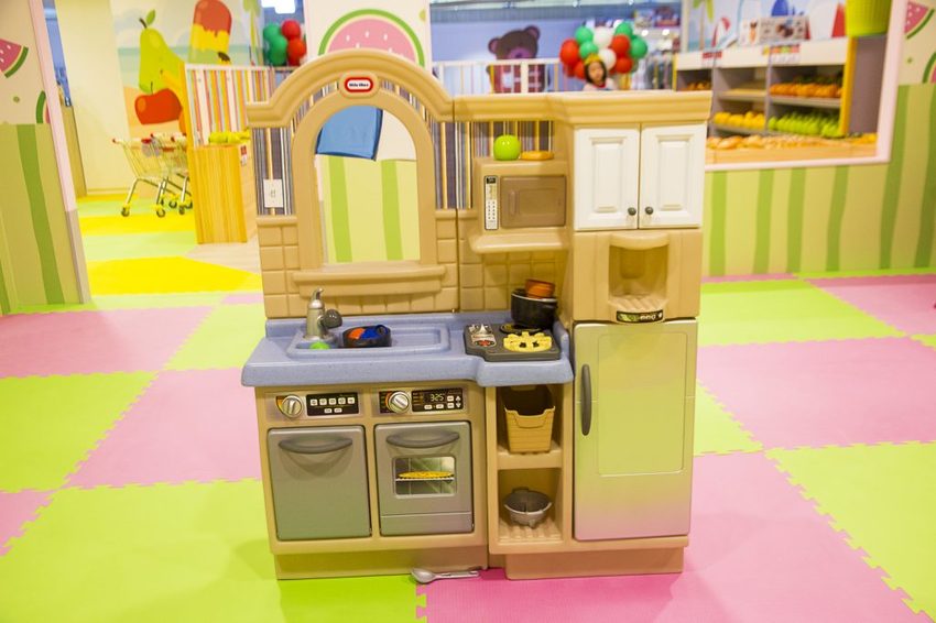 【親子樂園】遊戲愛樂園ATT大直店水果公園～ATT 4 Recharge室內親子樂園，超厲害仿真超市、日本料理店、放電大球池