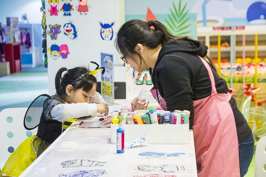 【親子樂園】遊戲愛樂園ATT大直店水果公園～ATT 4 Recharge室內親子樂園，超厲害仿真超市、日本料理店、放電大球池