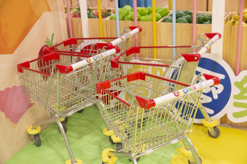 【親子樂園】遊戲愛樂園ATT大直店水果公園～ATT 4 Recharge室內親子樂園，超厲害仿真超市、日本料理店、放電大球池