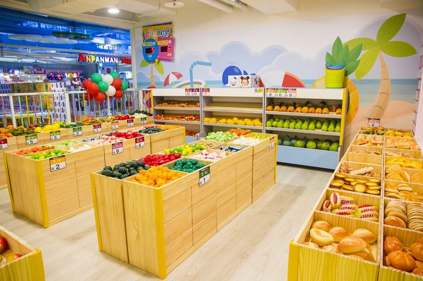 【親子樂園】遊戲愛樂園ATT大直店水果公園～ATT 4 Recharge室內親子樂園，超厲害仿真超市、日本料理店、放電大球池