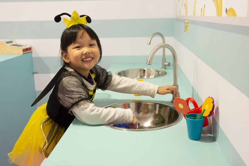 【親子樂園】遊戲愛樂園ATT大直店水果公園～ATT 4 Recharge室內親子樂園，超厲害仿真超市、日本料理店、放電大球池