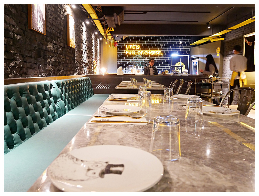 YELO Seoul Bistro 20