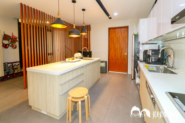 悠悅光 Aura Villa：宜蘭民宿-悠悅光新樂館｜親子民宿動物風格溜滑梯攀岩場梅花湖畔