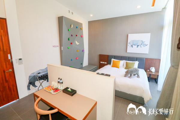 悠悅光 Aura Villa：宜蘭民宿-悠悅光新樂館｜親子民宿動物風格溜滑梯攀岩場梅花湖畔