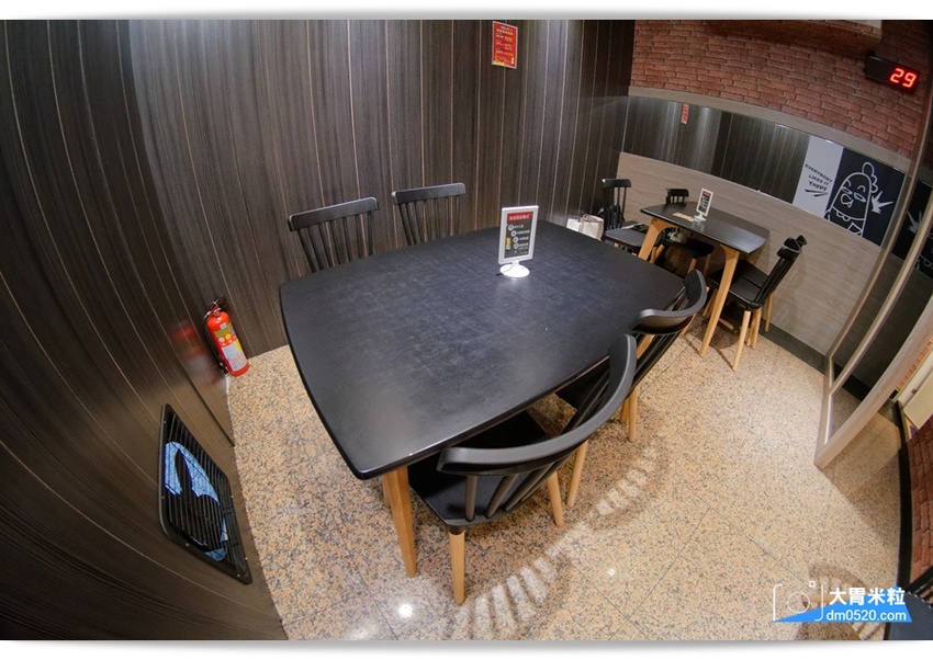 大胃米粒(桃園中壢炸雞推薦)炸雞的行家,半雞八兩中壢中原店,超人氣台南炸雞洋行2代店!新推出半雞套餐,享受肉汁滿溢,中壢炸雞推薦, - 大胃米粒 DAVID & MILLY