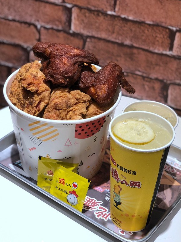 中原,中原 雞湯,中壢,中壢 炸雞,半雞8兩 三重,半雞8兩中壢菜單,半雞八兩,單點,套餐,桃園,炸半雞,炸雞,脆皮炸雞 @跟著Julie一起走吧