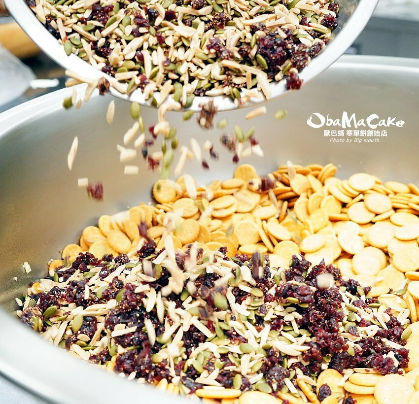 【台東伴手禮】歐巴螞烘焙坊.寒單餅、紅藜雪Q餅、初鹿鮮乳羅宋推薦!