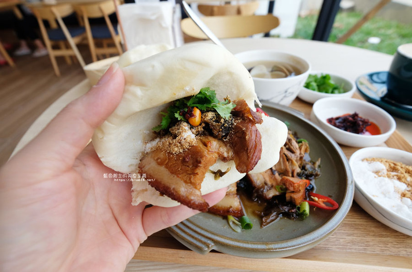 台中西屯│萌木之村MOMU-都市裡的森林童話村,中科楓康超市旁 - 藍色起士的美食主義