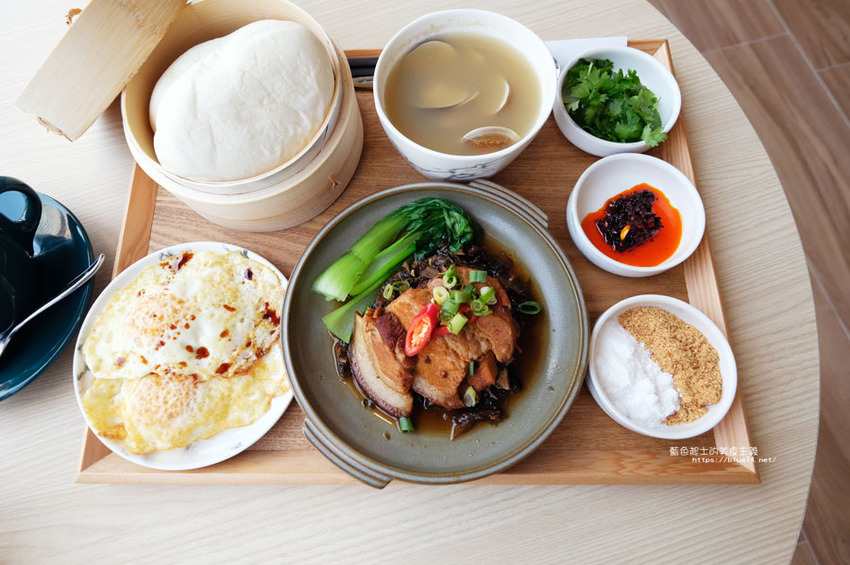 台中西屯│萌木之村MOMU-都市裡的森林童話村,中科楓康超市旁 - 藍色起士的美食主義