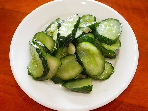 宏記牛肉麵食館：宏記牛肉麵食館-台南安南區牛肉麵  從北部往南開拓的牛肉麵店  甜度不會太高  北部、中部的人也吃得習慣