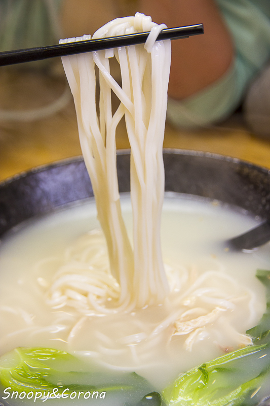 【淡水美食】淡水輕軌聚餐餐廳/亨米廚房Henmi Kitchen中式時尚料理/西式下午茶咖啡~中西合併時尚美味、菜色多元