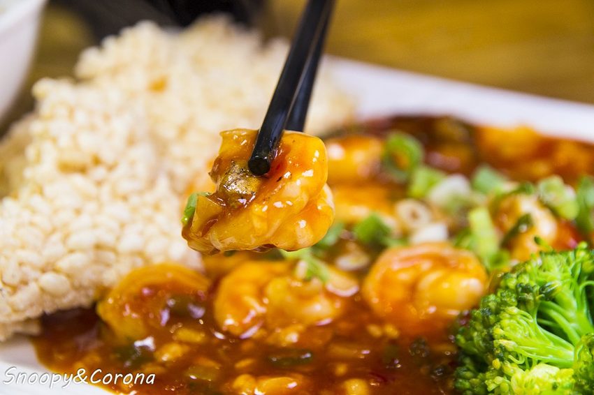 【淡水美食】淡水輕軌聚餐餐廳/亨米廚房Henmi Kitchen中式時尚料理/西式下午茶咖啡~中西合併時尚美味、菜色多元