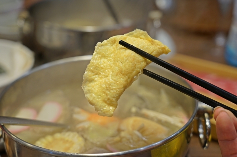 跳躍的宅男 - [大安區美食] 肉食族看這裡! 美國自然牛一公斤只要790元 吃得爽又美味健康 鮮切冷藏肉 日本A5和牛、金門酒糟牛，生食等級日本干貝  Shabu Nana日式涮涮鍋奈奈-捷運忠孝復