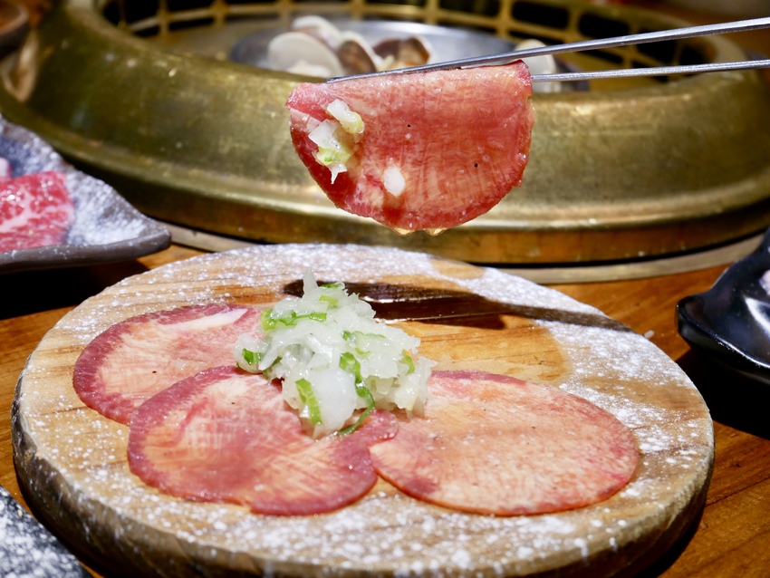 [新北中和] 下班讓我們約在米炭火燒肉小酒館小酌一起過聖誕跨年