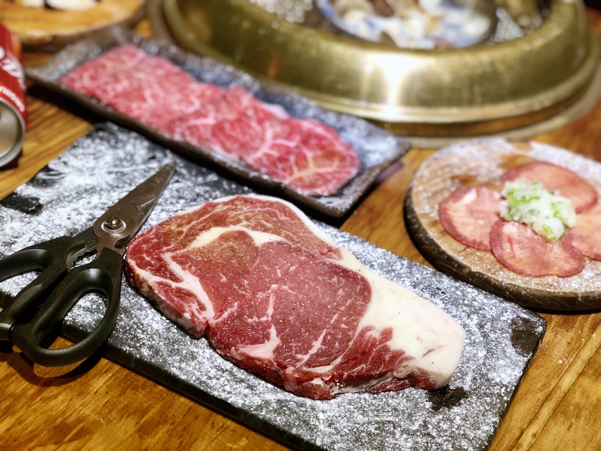 [新北中和] 下班讓我們約在米炭火燒肉小酒館小酌一起過聖誕跨年