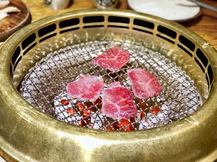 [新北中和] 下班讓我們約在米炭火燒肉小酒館小酌一起過聖誕跨年