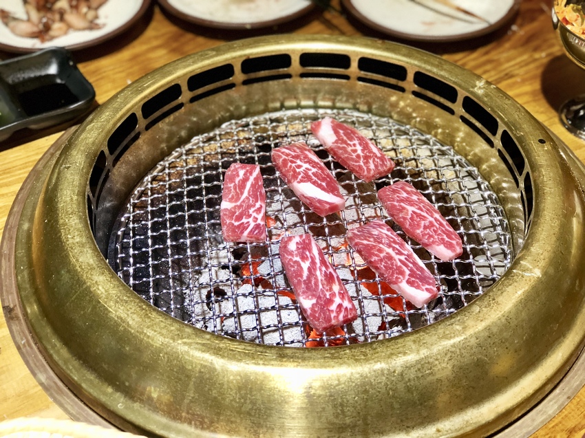 [新北中和] 下班讓我們約在米炭火燒肉小酒館小酌一起過聖誕跨年