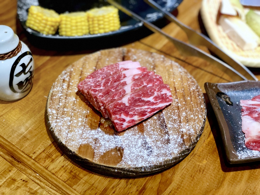 [新北中和] 下班讓我們約在米炭火燒肉小酒館小酌一起過聖誕跨年