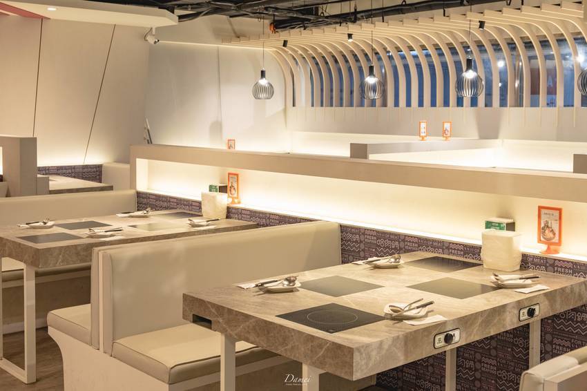 高雄三民｜哈肉鍋-哈肉鍋-不只是大肉盤，還有無限量供應的吃到飽自助吧任你吃