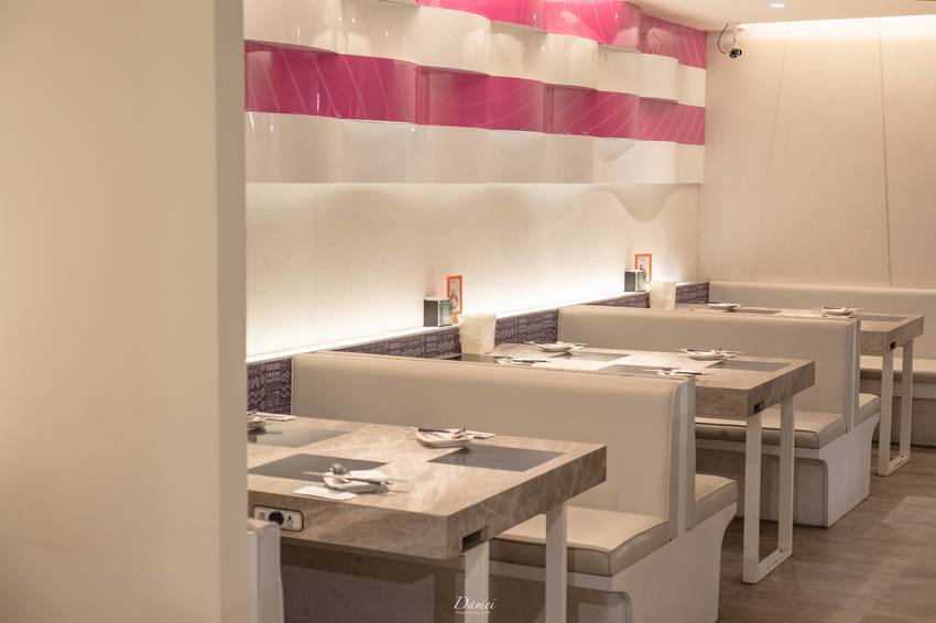 高雄三民｜哈肉鍋-哈肉鍋-不只是大肉盤，還有無限量供應的吃到飽自助吧任你吃