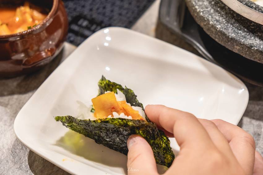 高雄三民｜哈肉鍋-哈肉鍋-不只是大肉盤，還有無限量供應的吃到飽自助吧任你吃