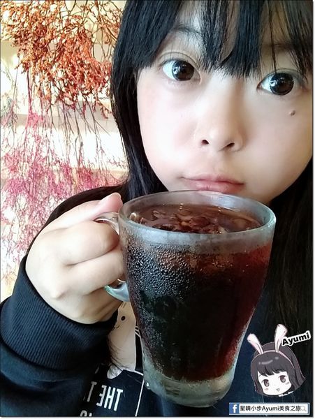 花前月下：[食記]►台南新市區◄花前月下乾燥花x乳酪蛋糕專門店/莓有如果/鹹甜起司/法式可麗露/金磚費南雪/冰釀咖啡/正韓柚子茶