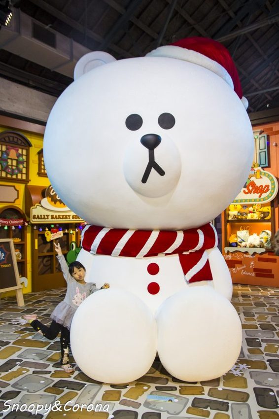 【展覽．台北】LINE FRIENDS世界巡迴之旅～坐上熊大航空旅行全世界，近四米高的雪白熊大首度現身