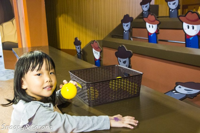 【展覽．台北】LINE FRIENDS世界巡迴之旅～坐上熊大航空旅行全世界，近四米高的雪白熊大首度現身