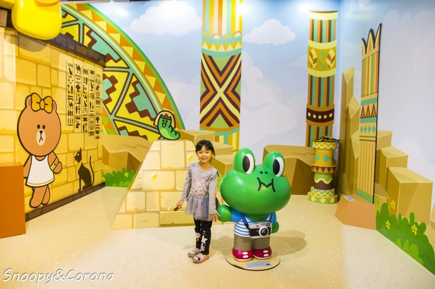 【展覽．台北】LINE FRIENDS世界巡迴之旅～坐上熊大航空旅行全世界，近四米高的雪白熊大首度現身